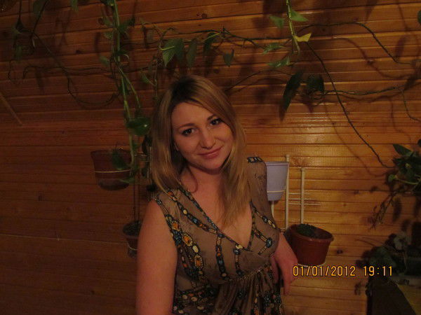 Лена Волкова