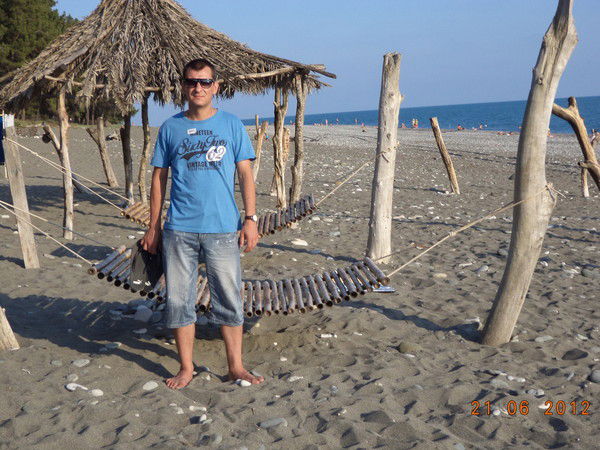 Евгений Мельников