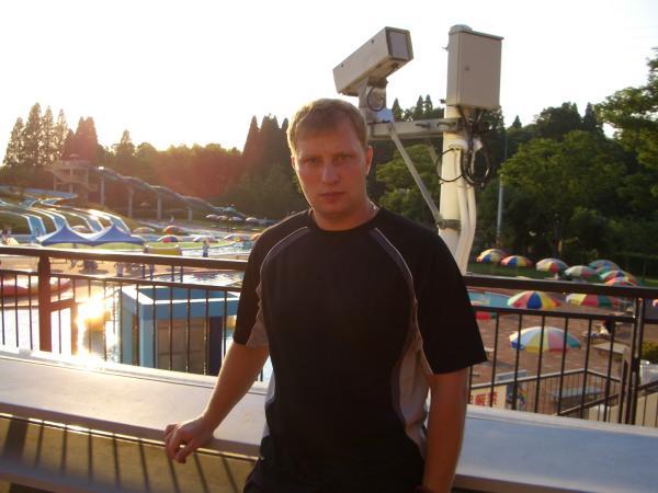 Жека Султанов