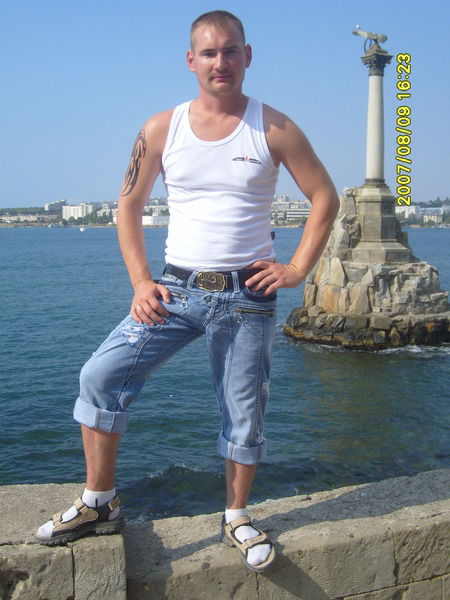 Роман Гладков