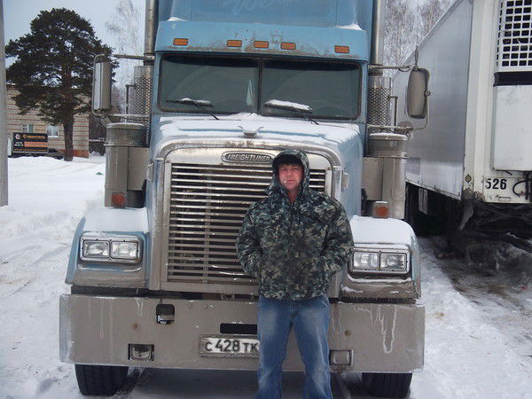 Владимир Мельников