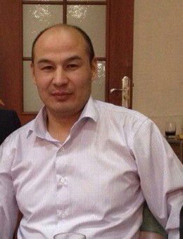 Азамат Искаков