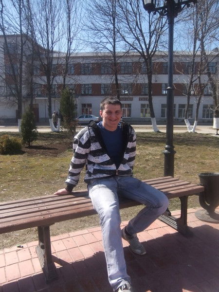 Денис Брусникин