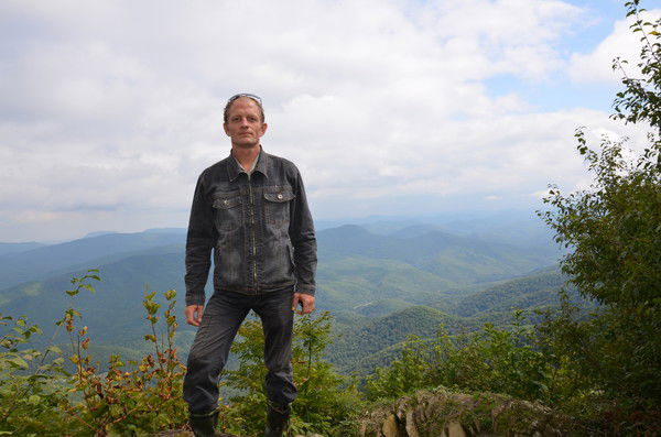 Юрий Столяров