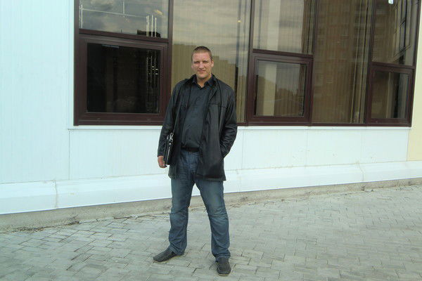 Марк Староверов