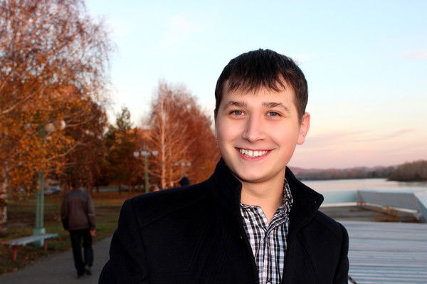 Александр Медведев