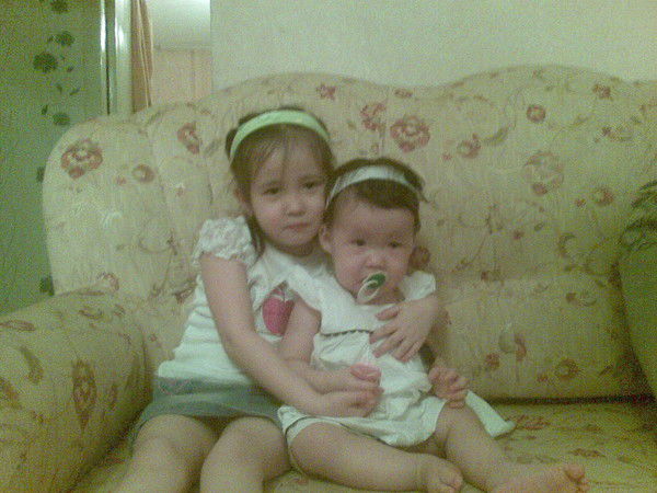 Лаура Калменова