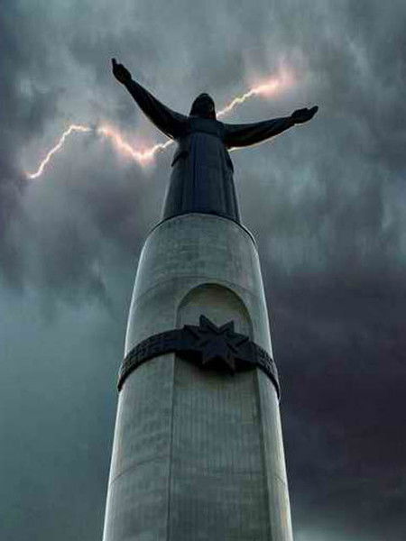 Александр Маланов