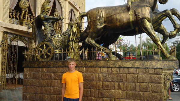 Максим Северин