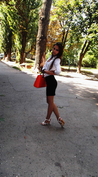 Оля Лосникова