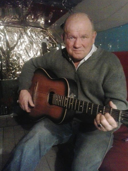 Игорь Савиных