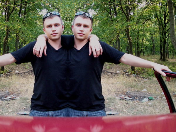 Александр _ _