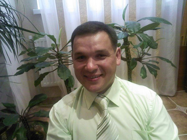 Игорь Петров