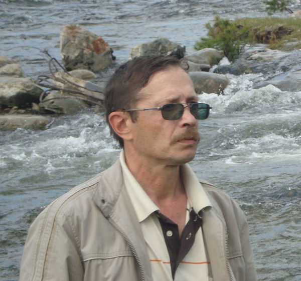 Олег Кривощеков