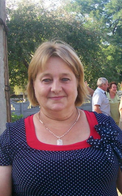 Нина Стулий