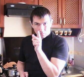 Виктор Комар