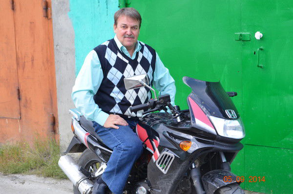 Александр Анищенко