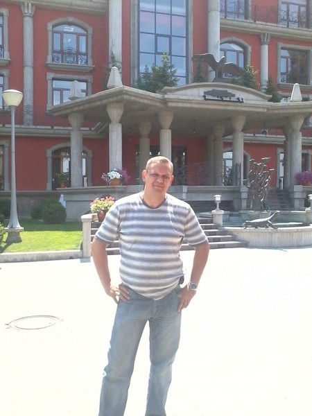 Владислав Манжиков