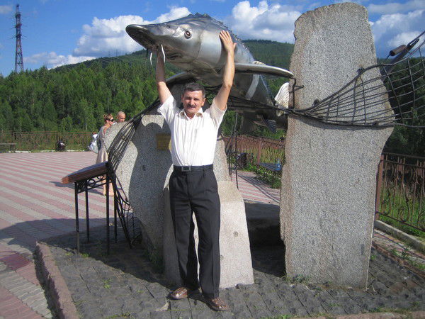 Анатолий Половинкин