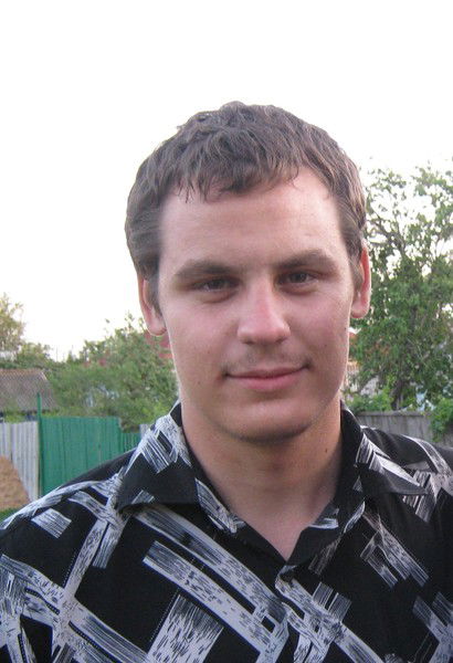 Антон Серов