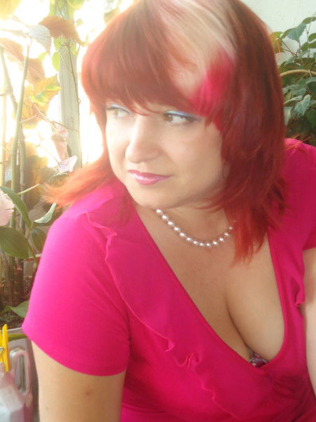 Елена Комында