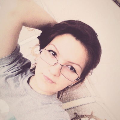 Надюшка Толстых