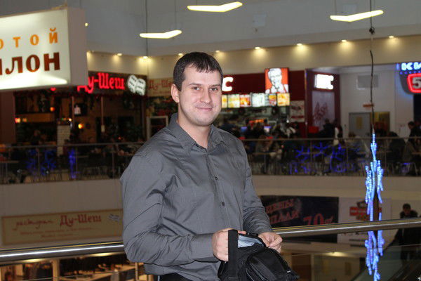 Дмитрий Попов