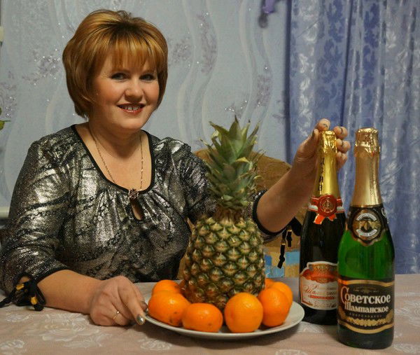 Елена Никатова