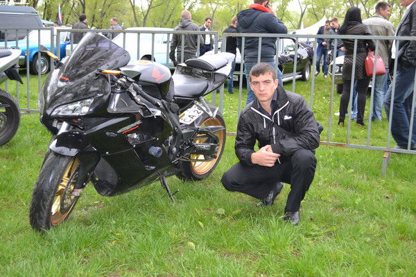 Геннадий Левченко