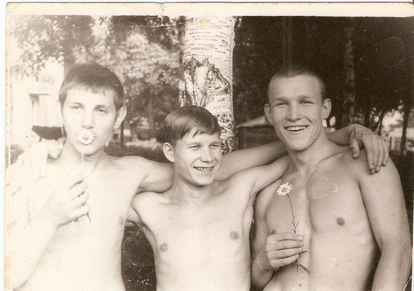 Виктор Левашов