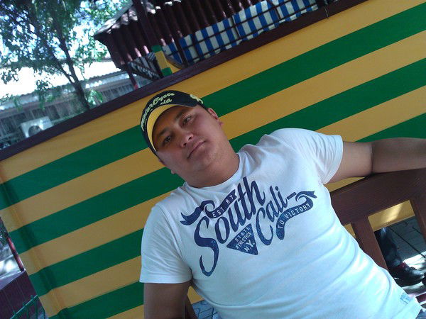 Макс Усенов