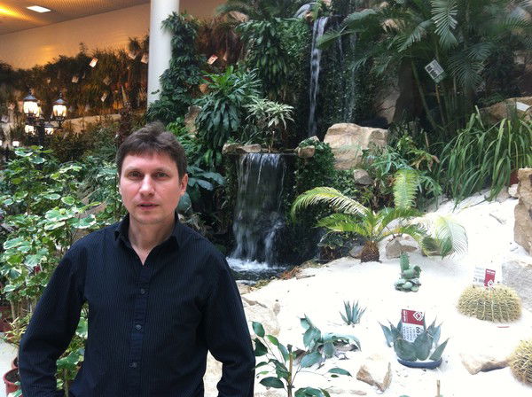 Владимир Устинов