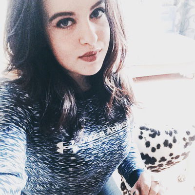 Ксюша Складчикова