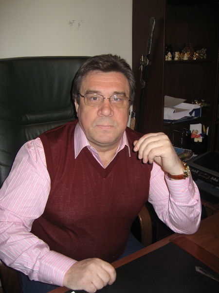 Александр Васильев