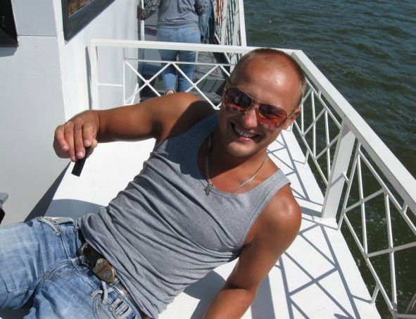 Евгений Лебедев