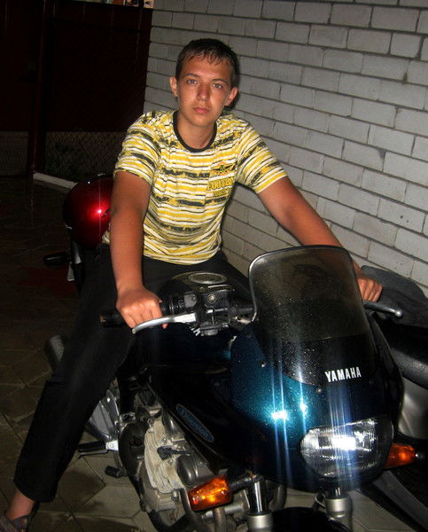 Андрей Мирошниченко