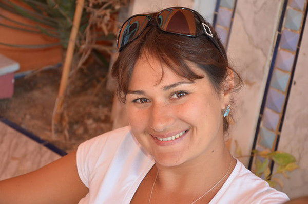 Анна Сурова