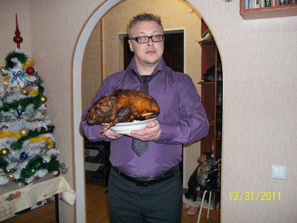 Рассэлл Амораллес