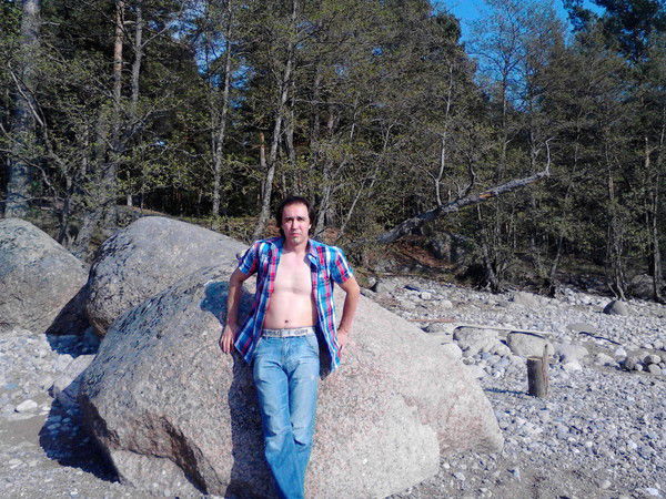 Александр Савельев