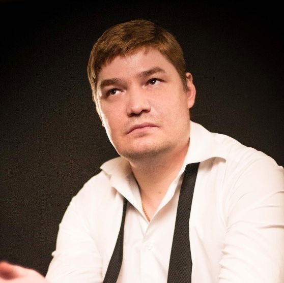 Михаил Белявский