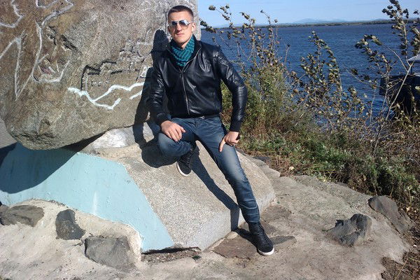 Антон Карнаущенко