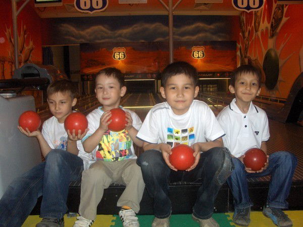 Олжас Бахытханов