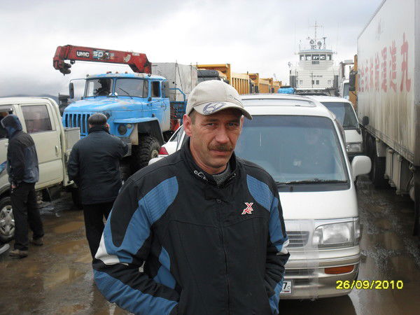 Юрий Манеров