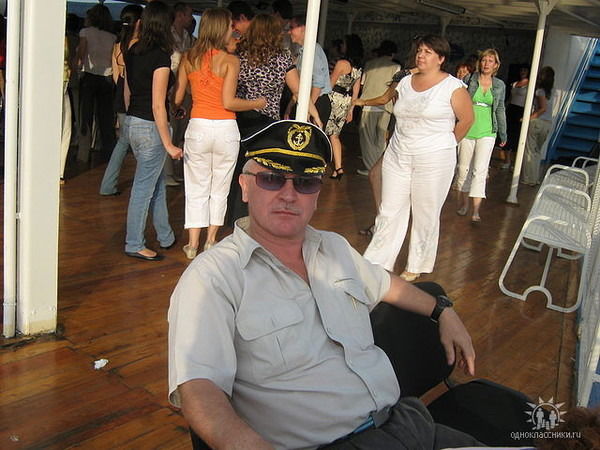 Валит Хусяинов