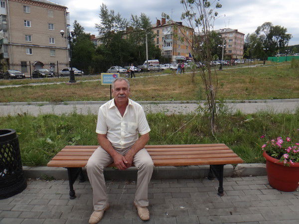 Борис Комлев