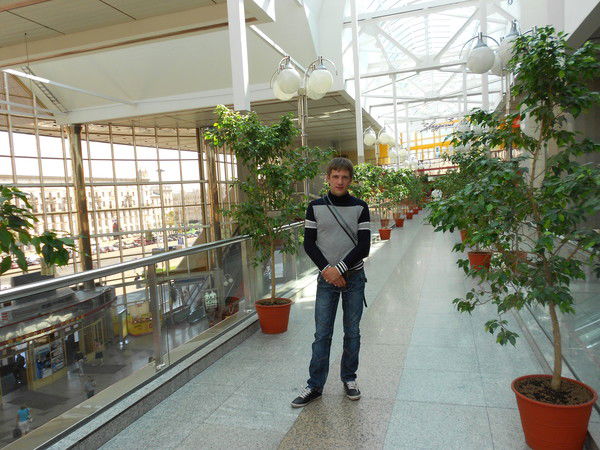 Александр Петров