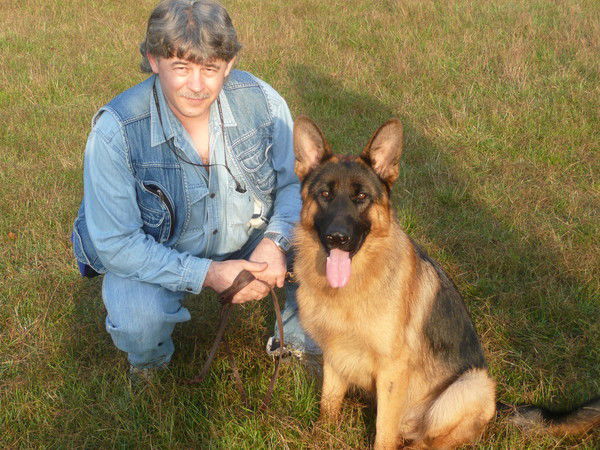 Андрей Устинов