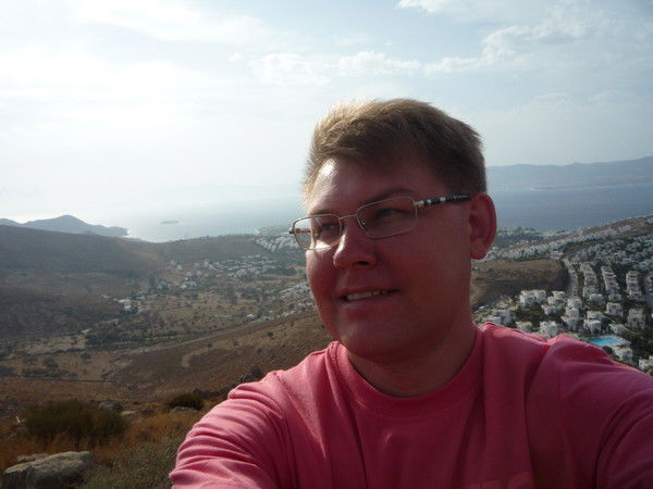 Павел Шуктомов