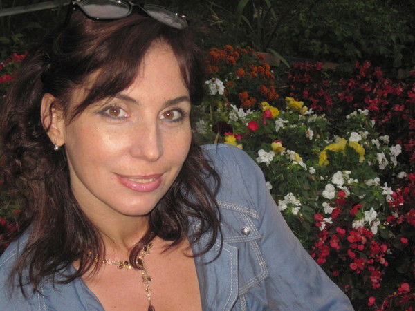 Лена Деревянко