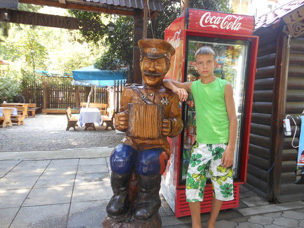 Влад Рукойть